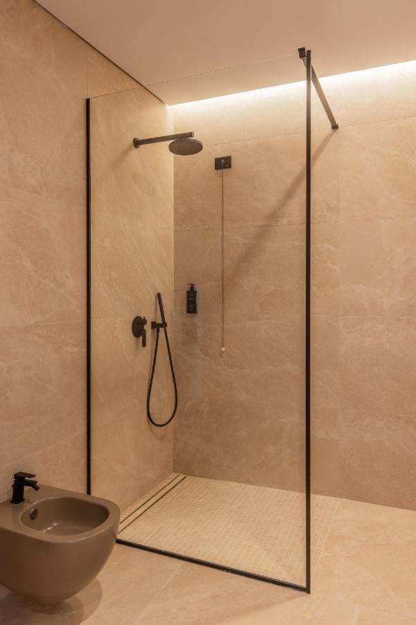 דרמי Beyond A Luxury Boutique Hotel מראה חיצוני תמונה