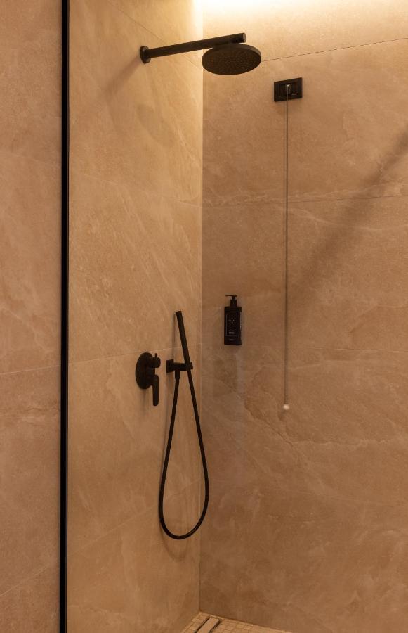 דרמי Beyond A Luxury Boutique Hotel מראה חיצוני תמונה