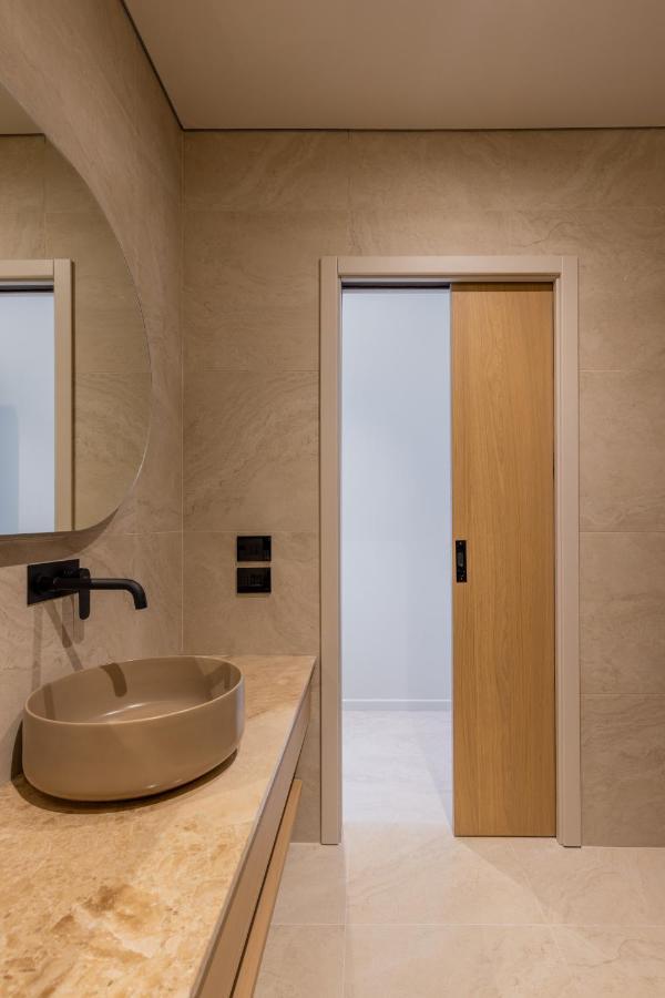 דרמי Beyond A Luxury Boutique Hotel מראה חיצוני תמונה