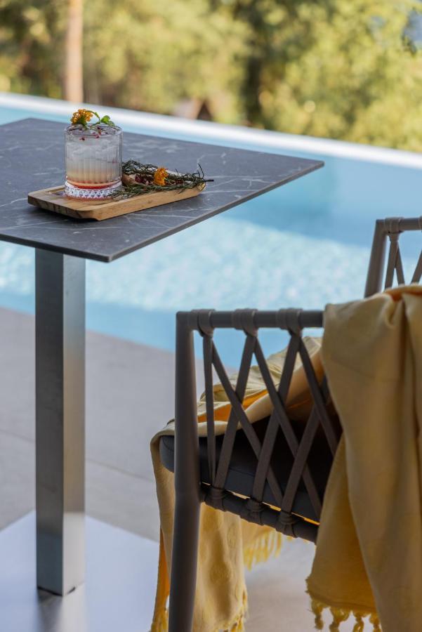 דרמי Beyond A Luxury Boutique Hotel מראה חיצוני תמונה