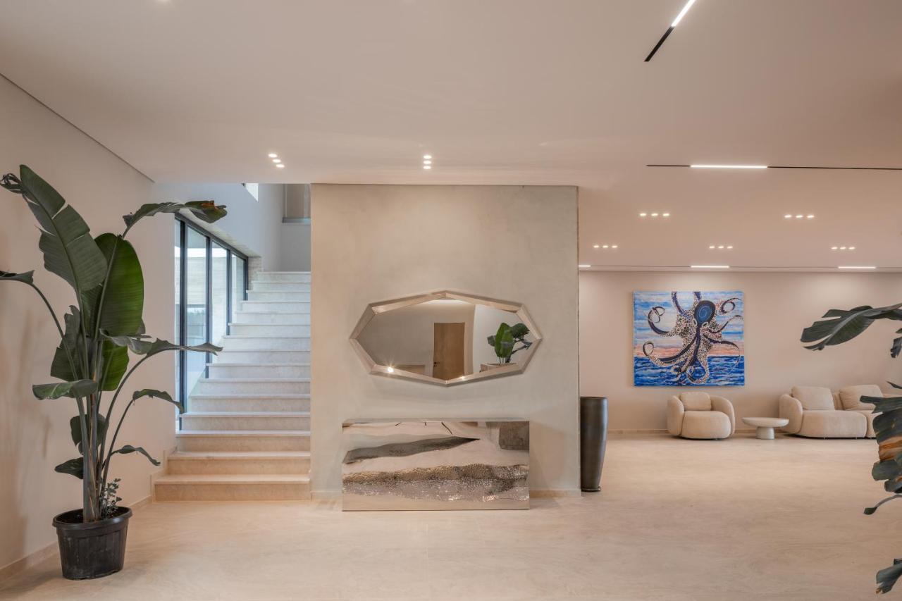 דרמי Beyond A Luxury Boutique Hotel מראה חיצוני תמונה