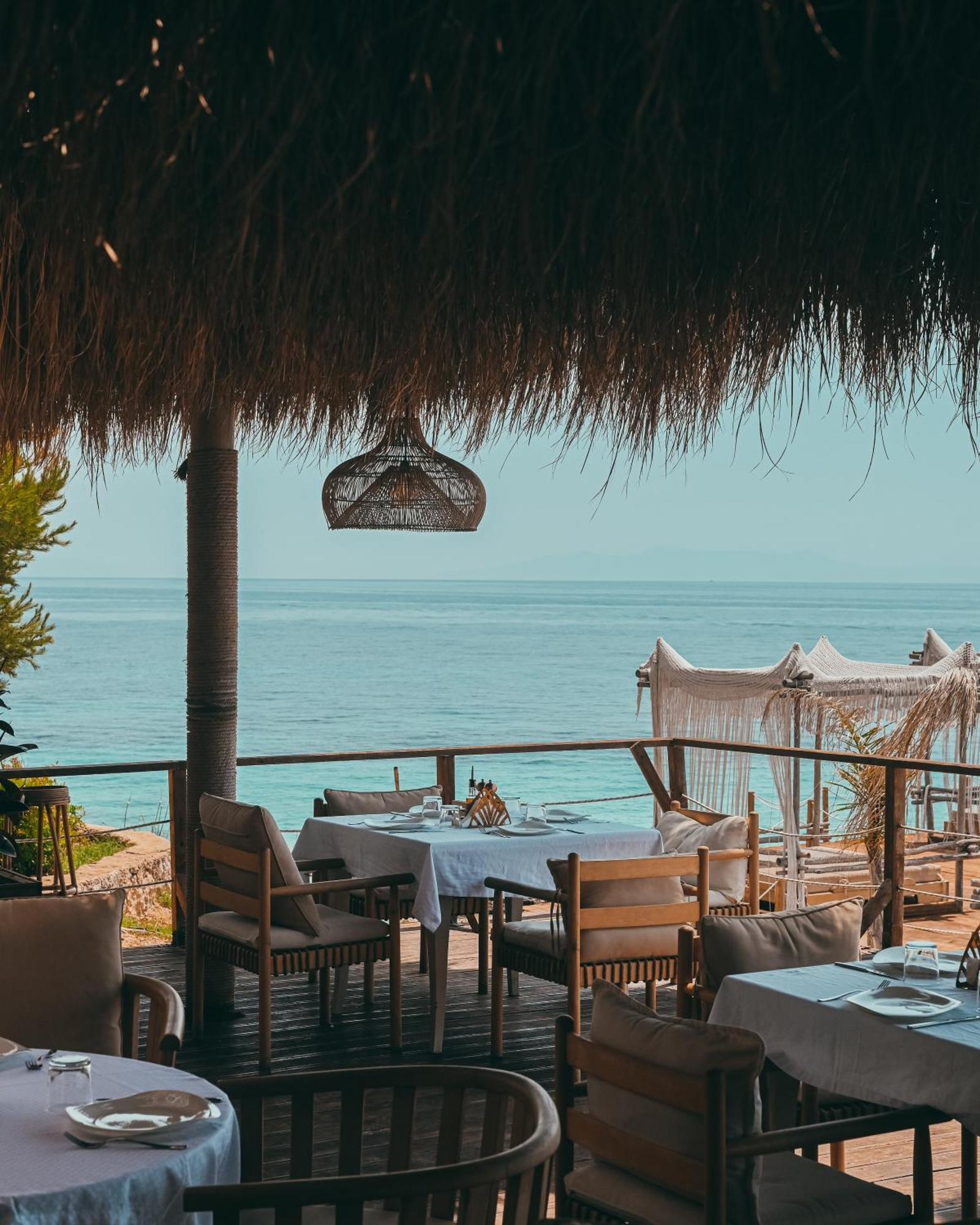 דרמי Beyond A Luxury Boutique Hotel מראה חיצוני תמונה